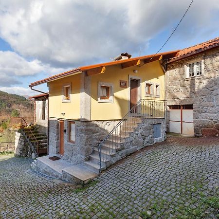 Casa Das Bonecas Vieira do Minho Exteriör bild