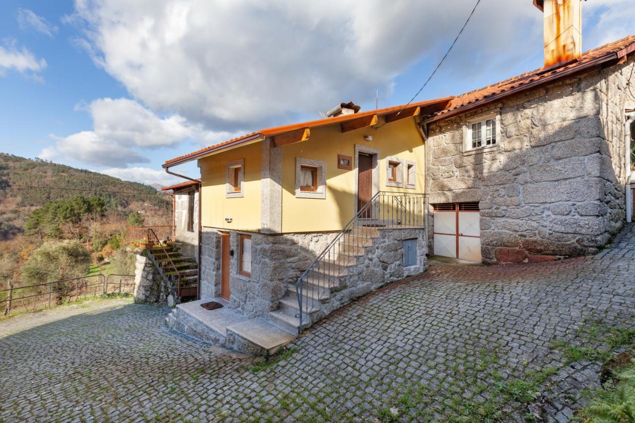 Casa Das Bonecas Vieira do Minho Exteriör bild